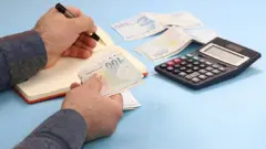 Emekliler Zam Beklentisini Duyurdu: Herkes En Az 4 Bin TL İstiyor! - Motorix